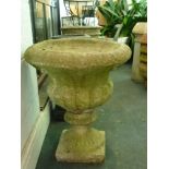 A classical design stone garden urn [hall] WE DO NOT ACCEPT CREDIT CARDS. CLEARANCE DEADLINE IS