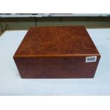 A modern cigar humidor in burr wood, 26 cm wide [B] WE DO NOT ACCEPT CREDIT CARDS. CLEARANCE