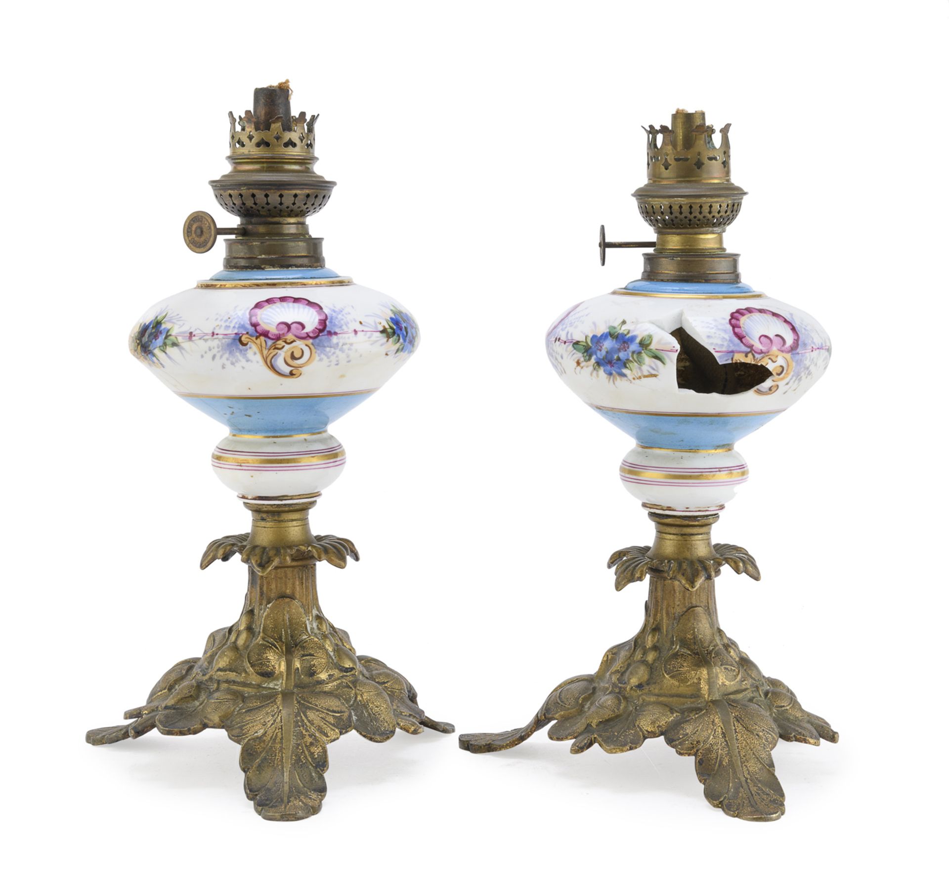 PAIR OF LAMPS IN CERAMIC AND GILDED METAL