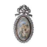 NICE PENDANT WITH MINIATURE EARLY 20TH CENTURY