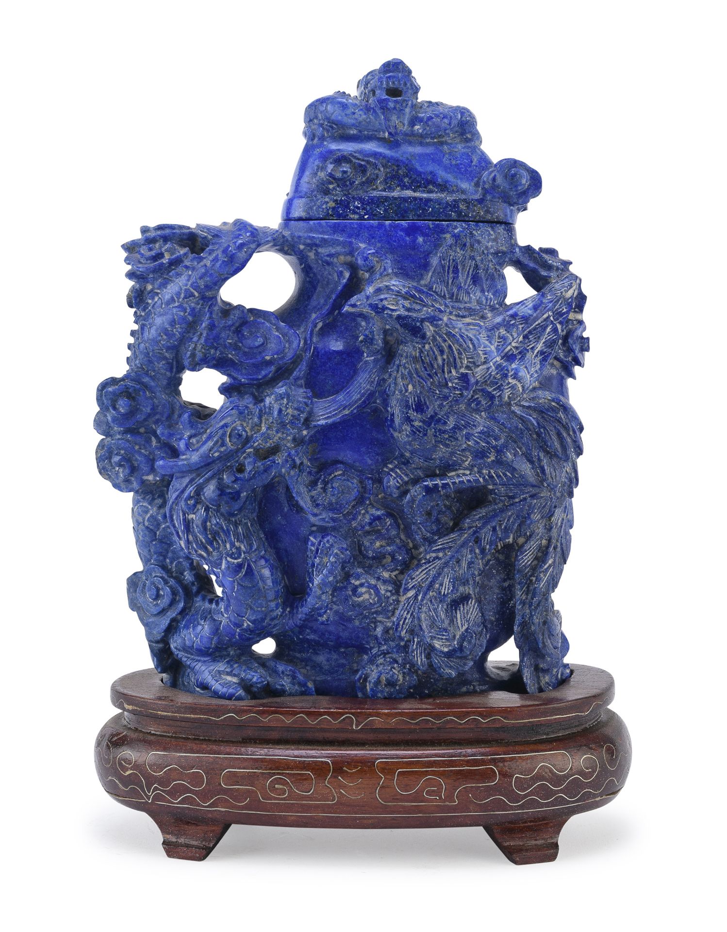 A CHINESE SODALITE VASE 20TH CENTURY.