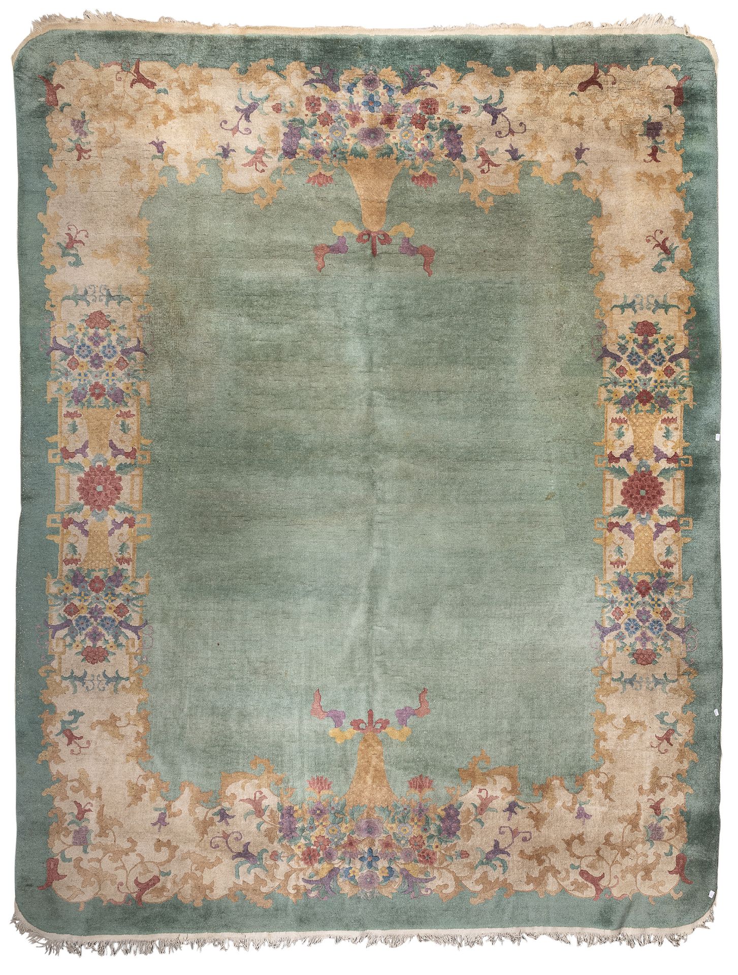 A CHINESE TIEN-TSIN CARPET EARLY 20TH CENTURY