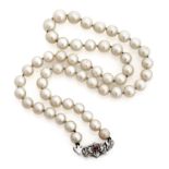 PEARL NECKLACE WITH RUBY