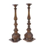 PAIR OF CANDLESTICKS IN CARVED WOOD 18TH CENTURY