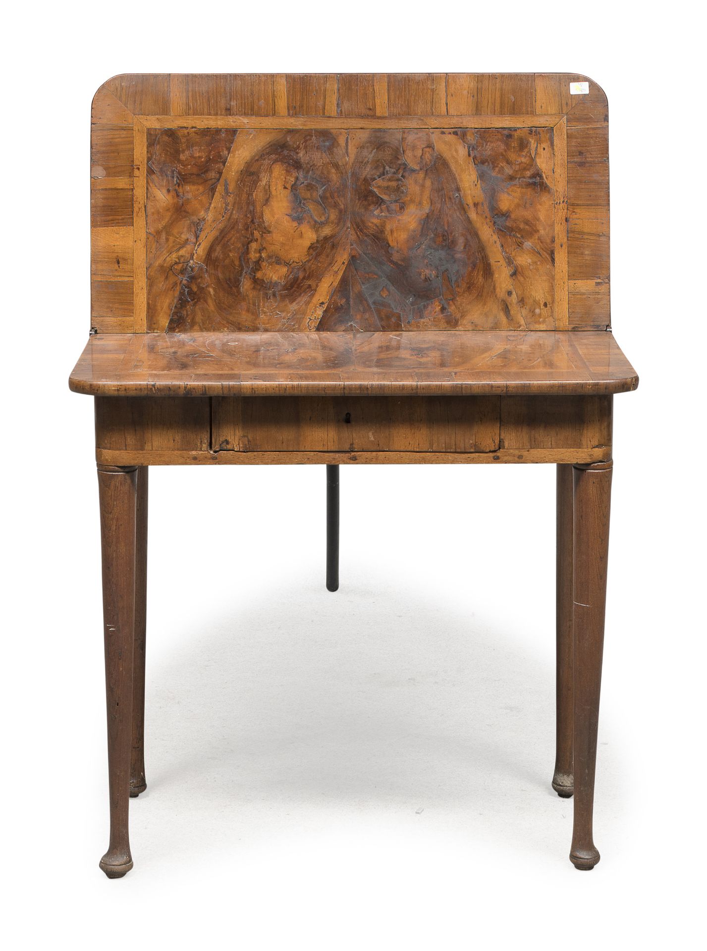 WALNUT BRIAR GAME TABLE CENTRAL ITALY 18th CENTURY - Image 2 of 2