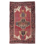 NORTH OF PERSIA RUG EARLY 20TH CENTURY
