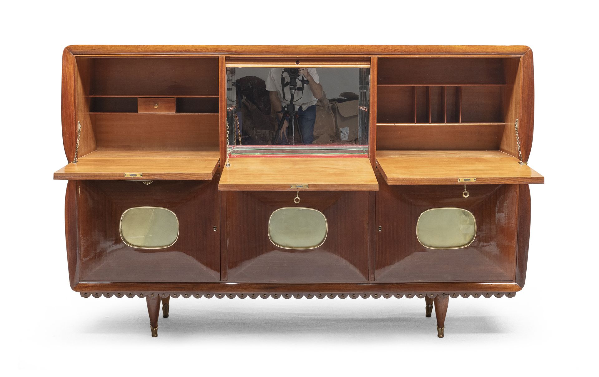 BUFFET IN MAHOGANY ATTRIBUTED TO PAOLO BUFFA 1950s - Image 2 of 2