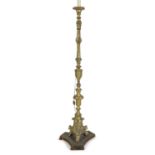 FLOOR CANDLESTICK IN GILTWOOD 18th CENTURY
