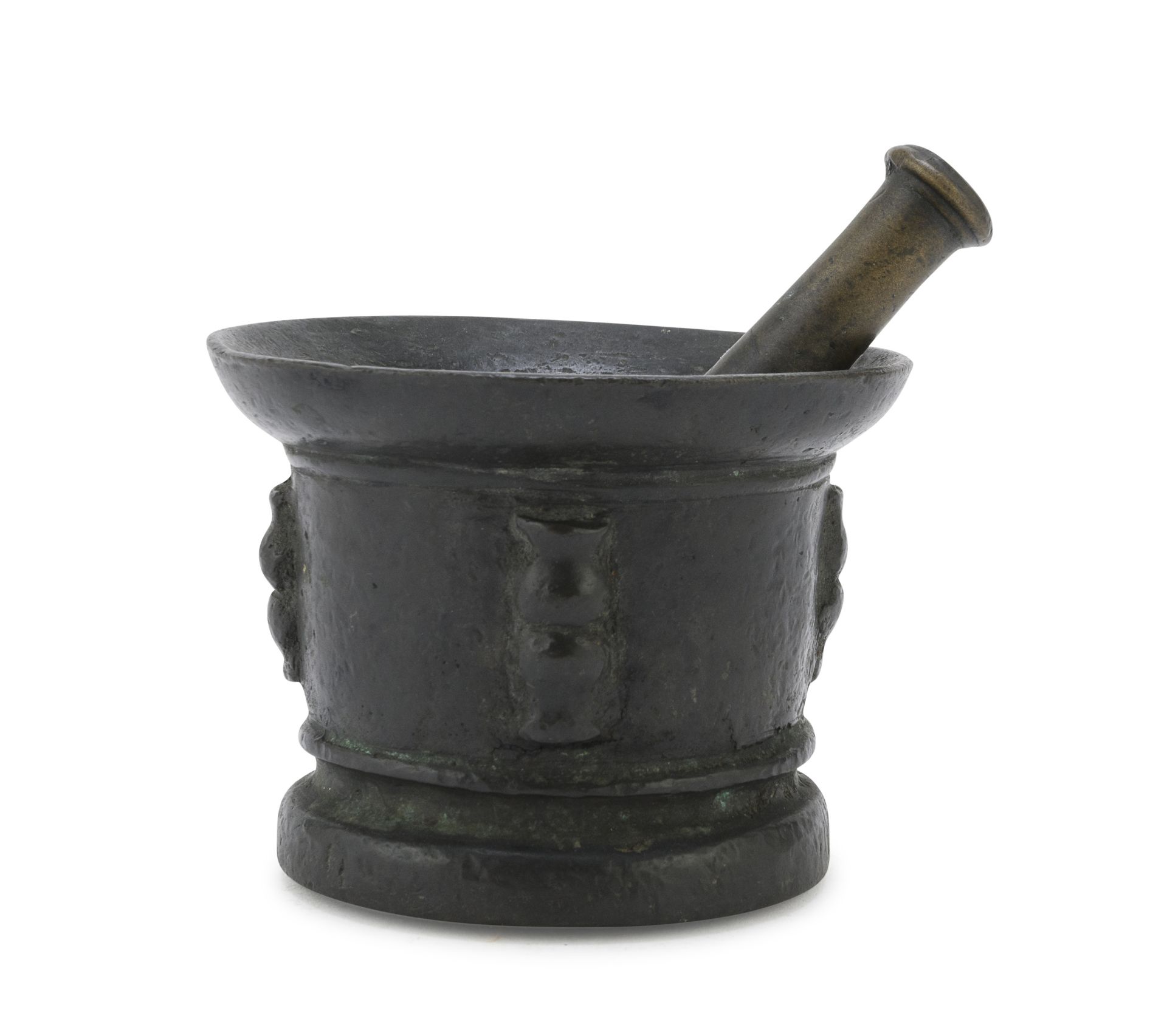 SMALL BRONZE MORTAR AND PESTLE 16TH CENTURY