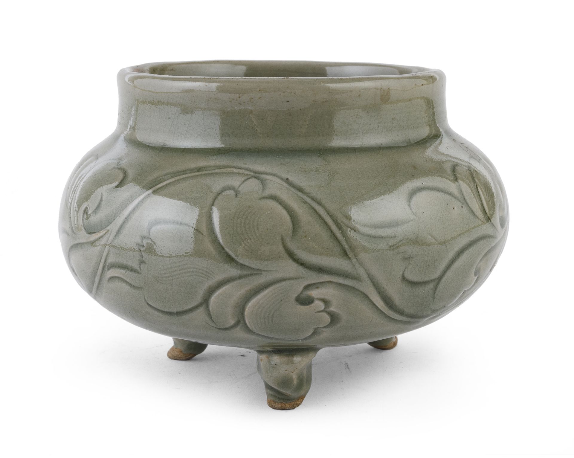 A LONGQUAN CELADON-GLAZED CENSER CHINA FIRST HALF 20TH CENTURY