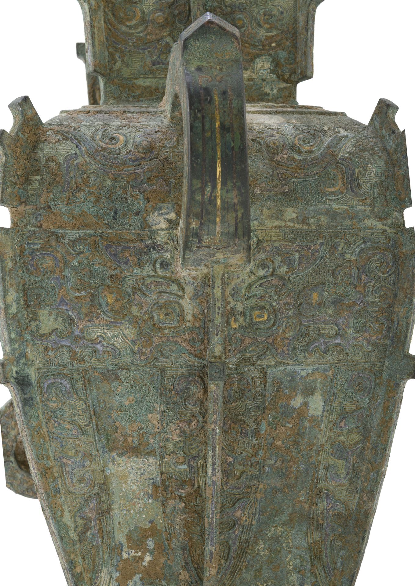 A VERY RARE AND IMPORTANT BRONZE RITUAL WINE VESSEL CHINA 13TH-14TH CENTURY - Image 6 of 7
