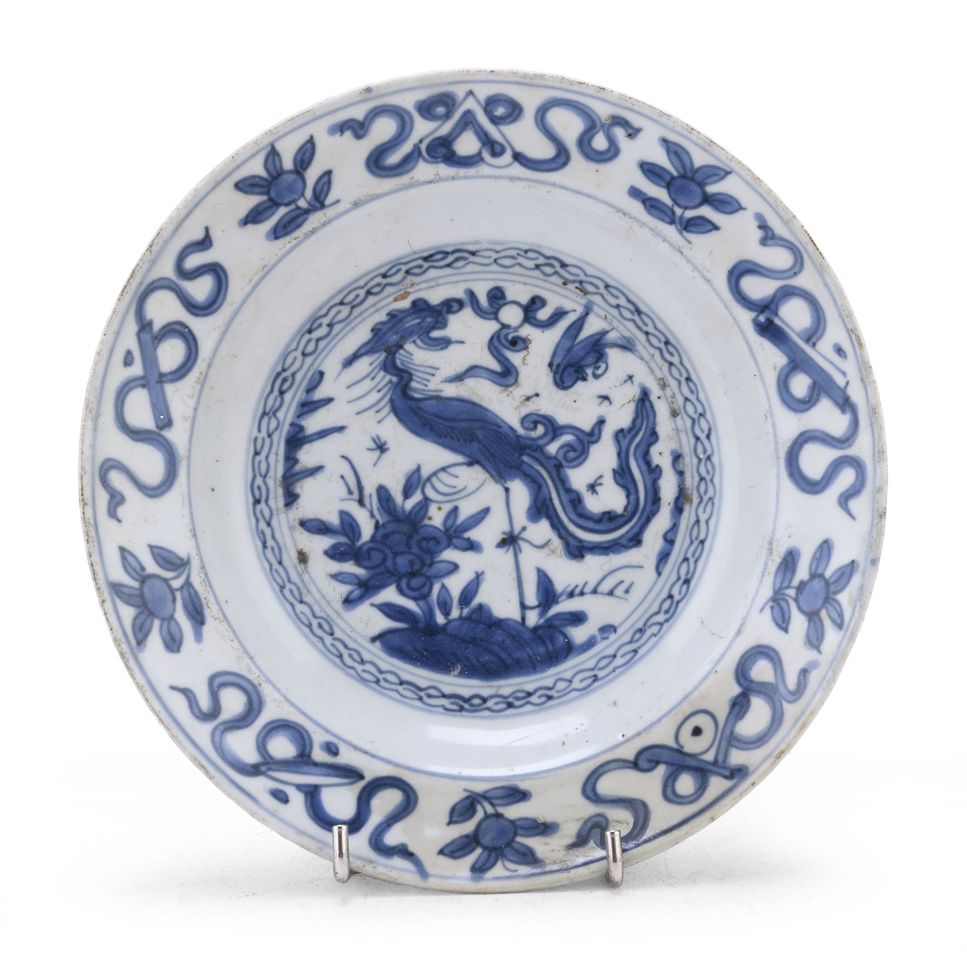 A BLUE AND WHITE PORCELAIN DISH CHINA EALRY 17TH CENTURY