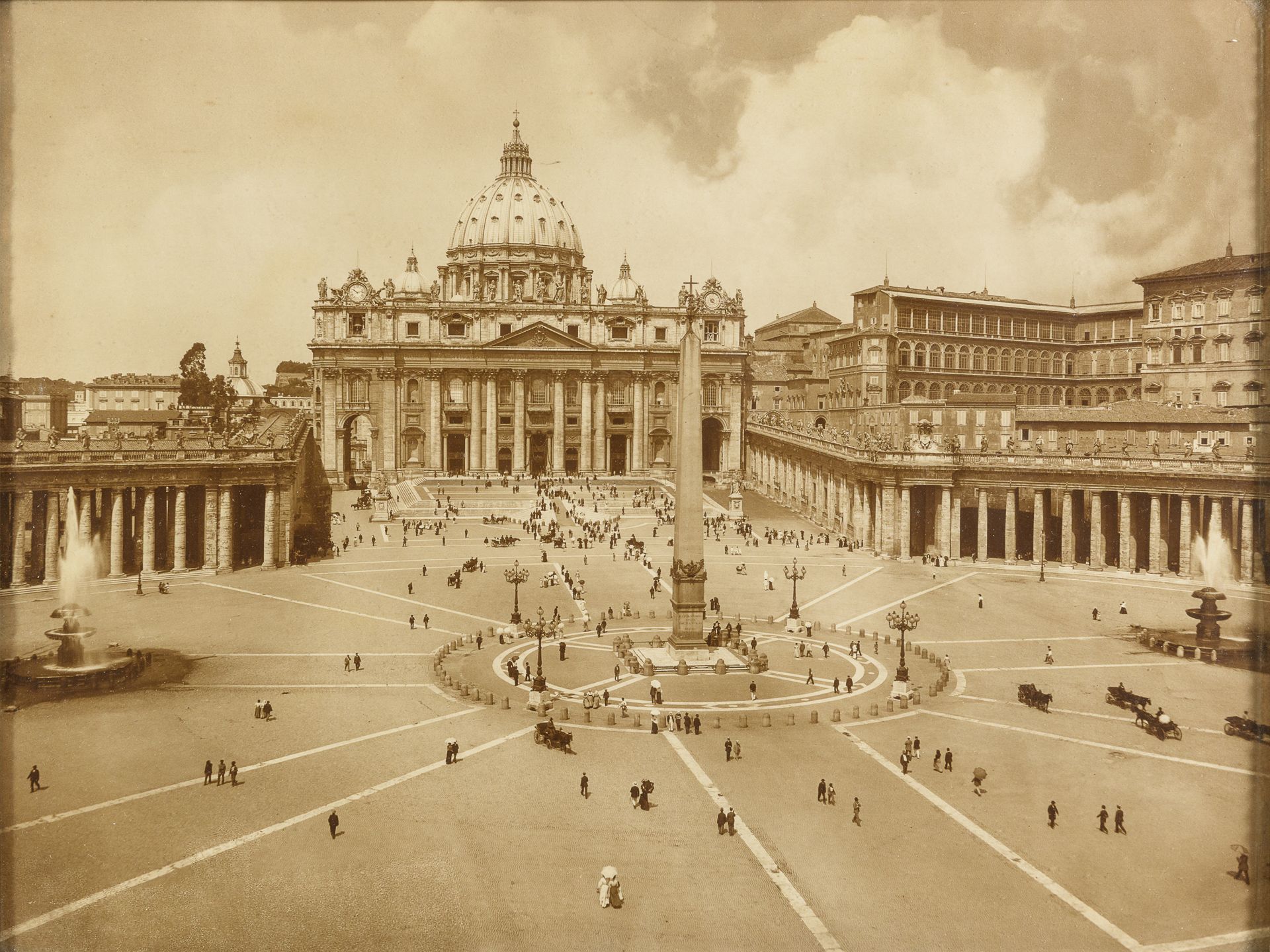 PHOTOGRAPH OF PIAZZA SAN PIETRO EARLY 20TH CENTURY