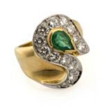 GOLD RING WITH EMERALD AND DIAMONDS