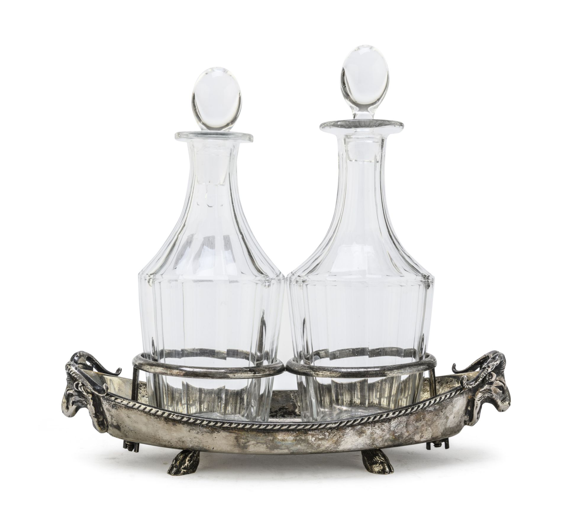 SILVER-PLATED CRUET SHEFFIELD PUNCH EARLY 20TH CENTURY