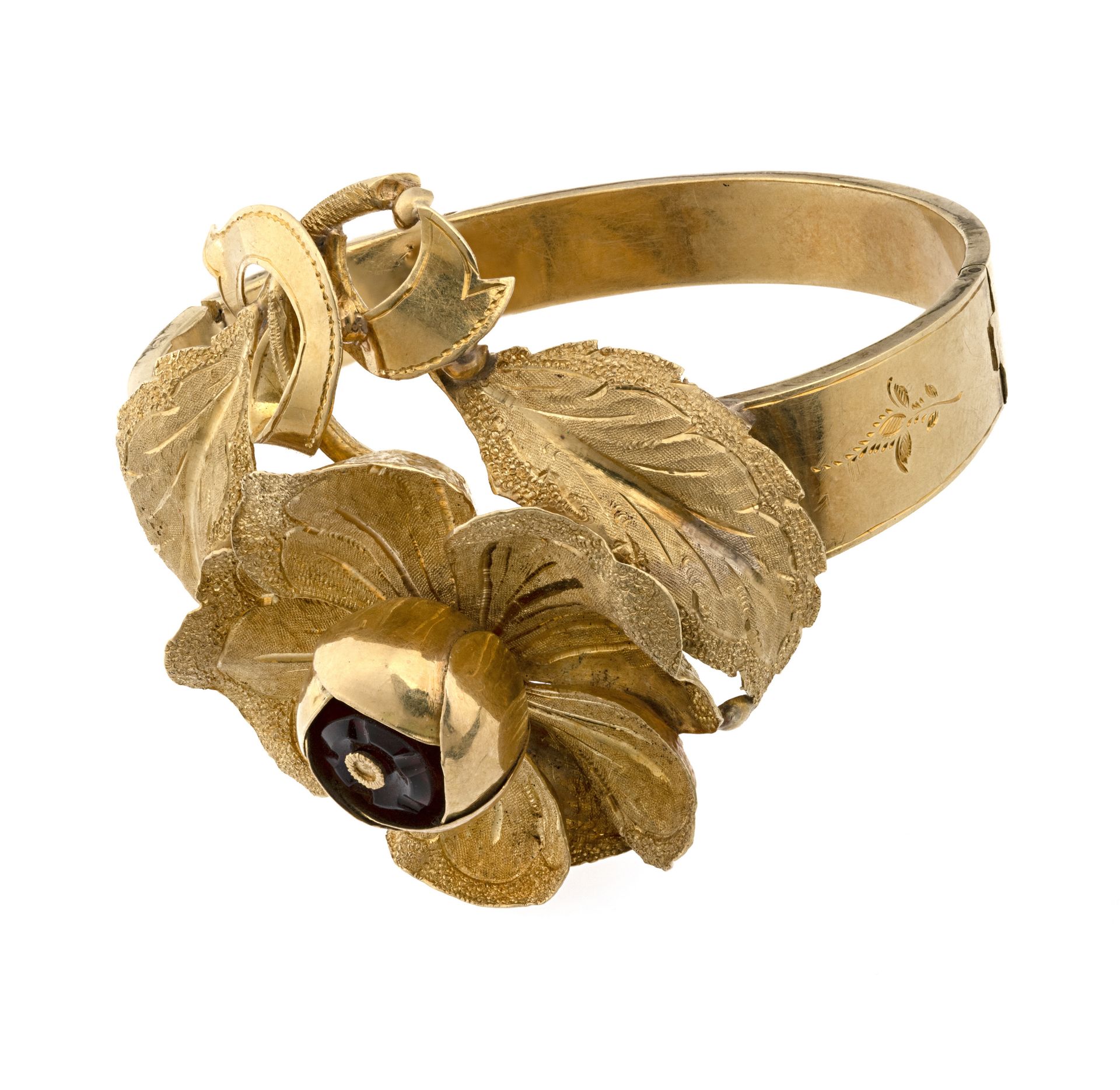 YELLOW GOLD BANGLE