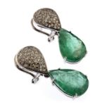WHTIE GOLD EARRINGS WITH EMERALDS AND DIAMONDS