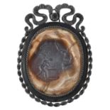 SMALL ENGRAVED AGATE 19TH CENTURY