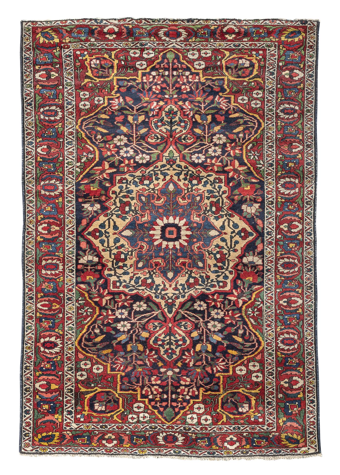 ANTIQUE BAKTIAR RUG EARLY 20TH CENTURY