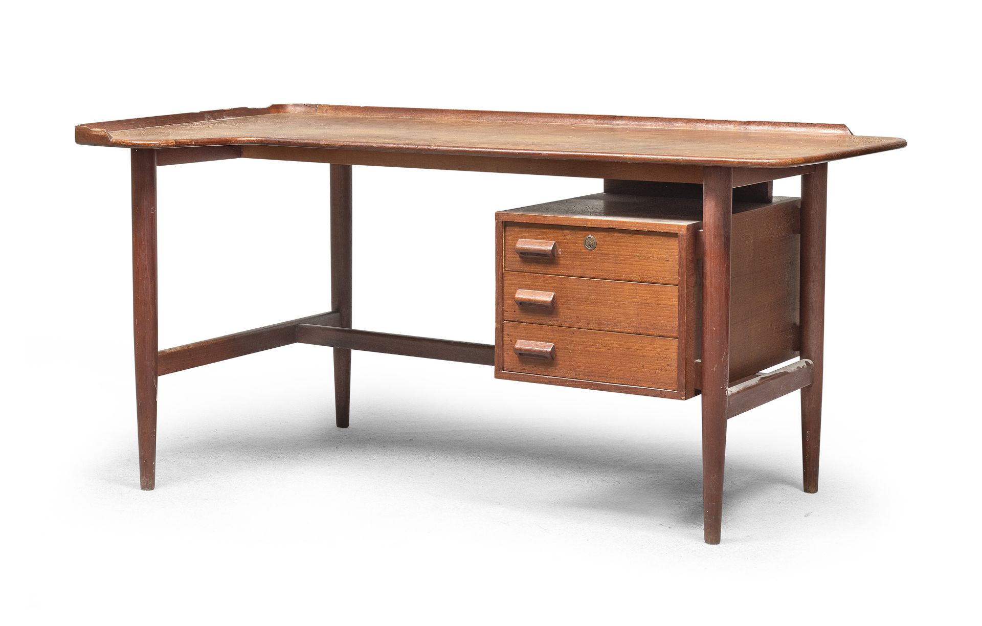 DESK IN BEECH PROBABLY PAOLO BUFFA FROM THE 1950s