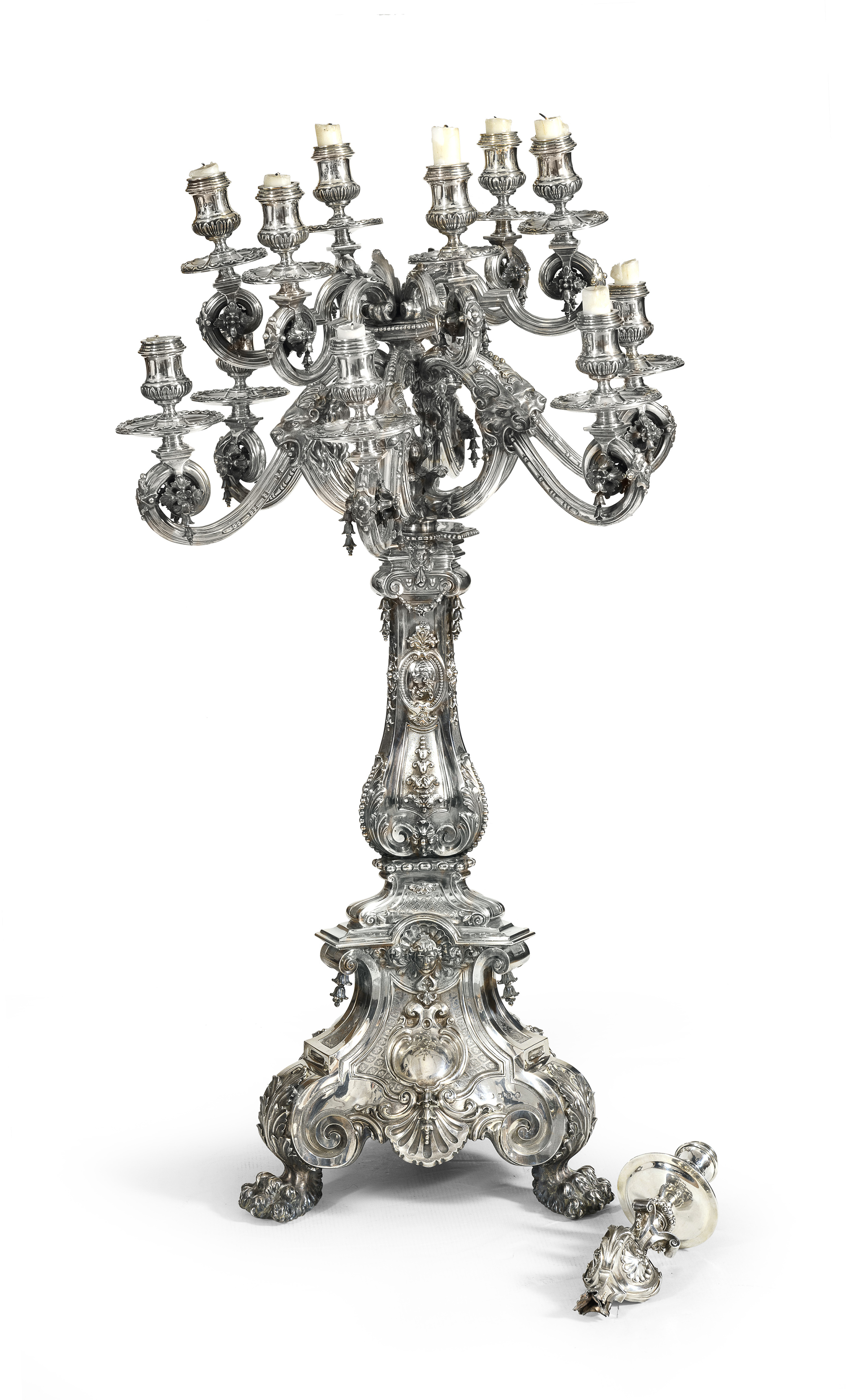 EXTRAORDINARY SILVER CANDLESTICK LONDON ROBERT GARRARD 1840 - Image 2 of 5