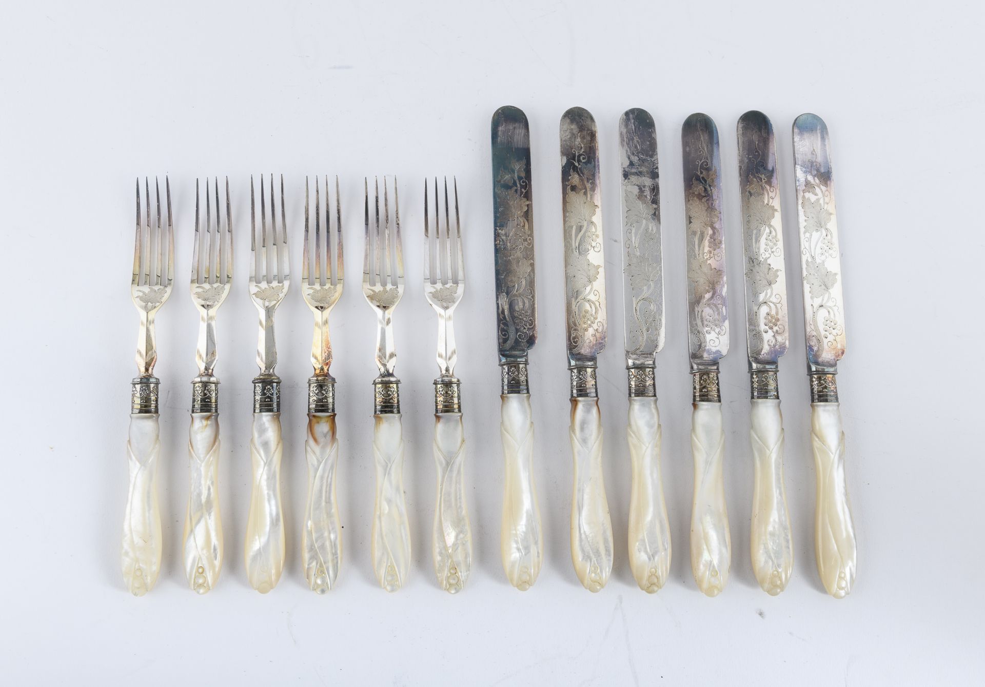 TWELVE PIECES OF CAKE CUTLERY IN OLD SHEFFIELD ENGLAND EARLY 20TH CENTURY - Bild 2 aus 2