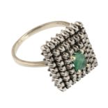 WHITE GOLD RING WITH EMERALD AND DIAMONDS