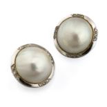 WHITE GOLD EARRINGS WITH MABÉ PEARLS AND DIAMONDS
