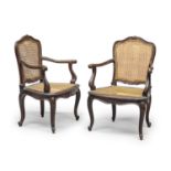 PAIR OF WALNUT ARMCHAIRS VENETO 18TH CENTURY