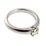 GOLD SOLITAIRE RING WITH CENTRAL DIAMOND