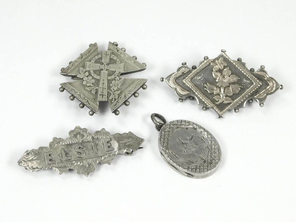 VICTORIAN BROOCHES ETC.