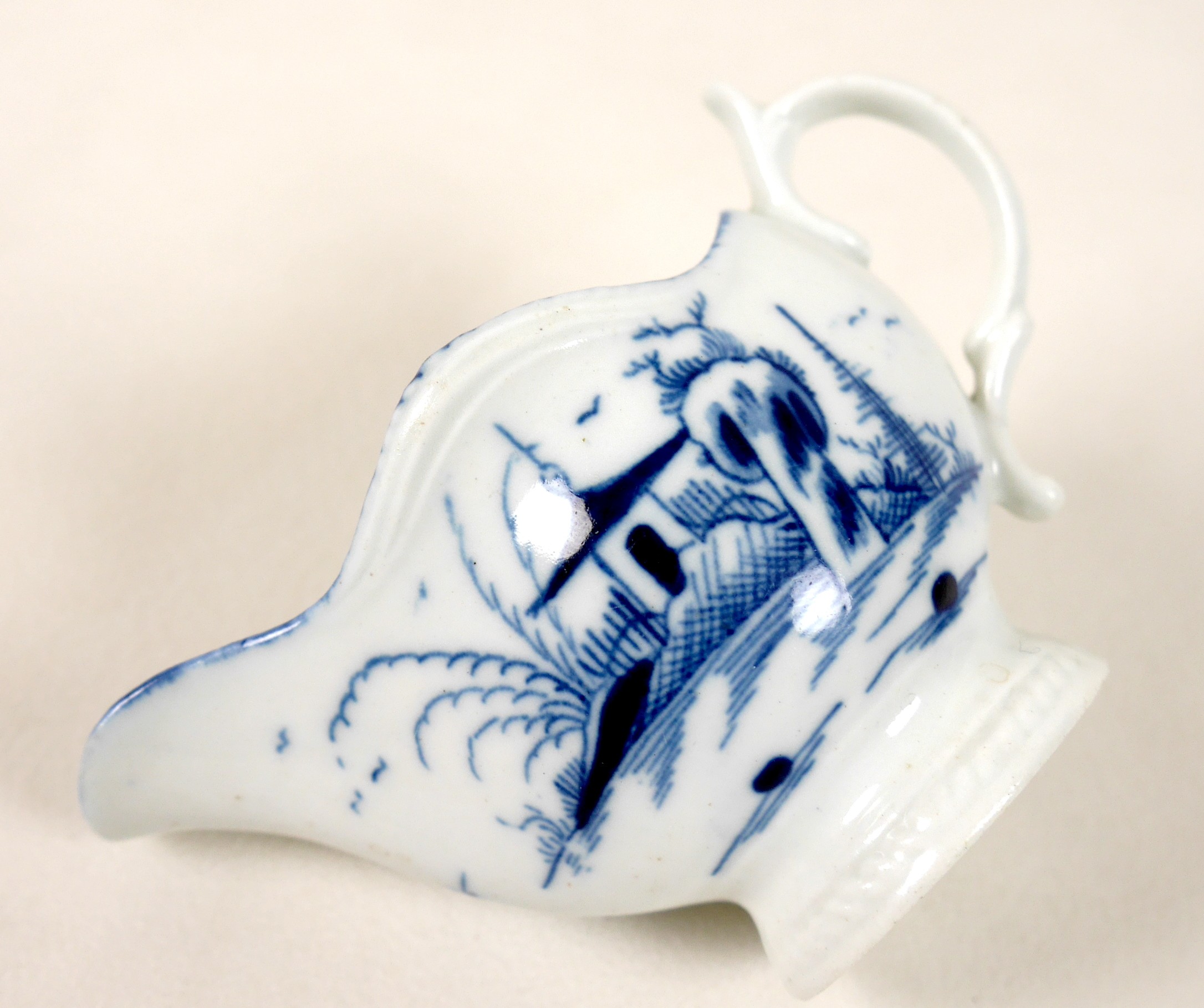 A late 18th century Caughley porcelain miniature milk jug - Image 13 of 14