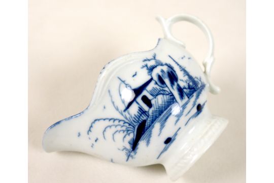 A late 18th century Caughley porcelain miniature milk jug - Image 13 of 14