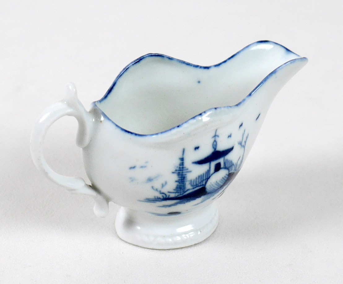 A late 18th century Caughley porcelain miniature milk jug - Image 3 of 14