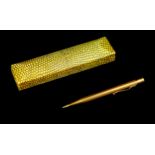 A retro 9ct gold cased 'Yard-O-Led' propelling pencil, 12.3cm long, with original synthetic