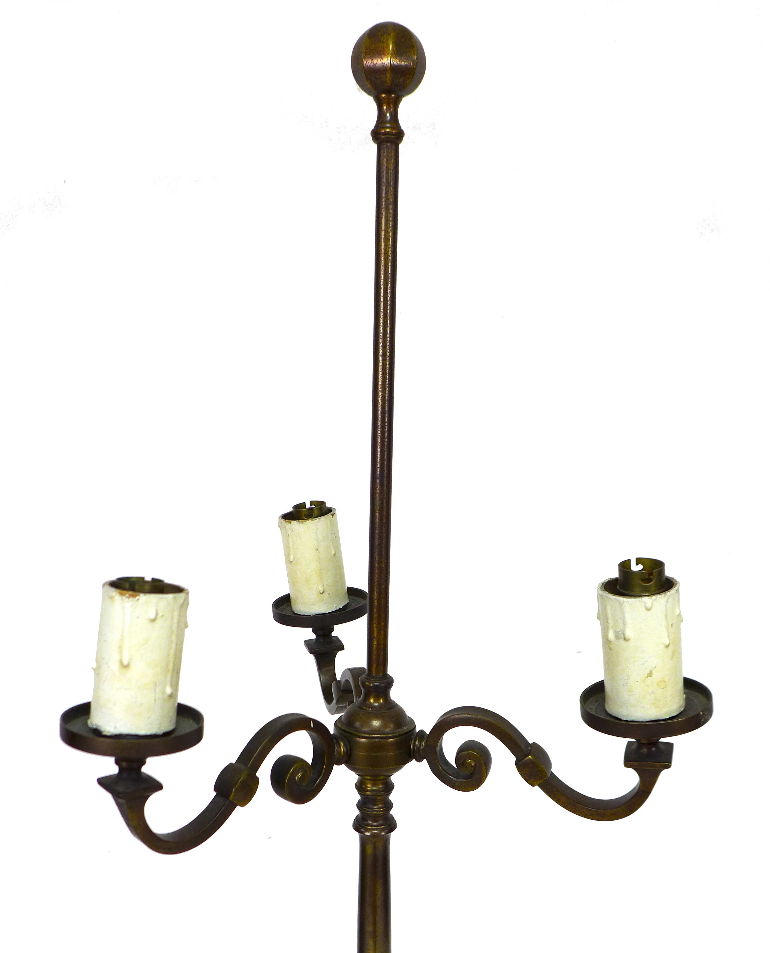 An early to mid 20th century brass standard lamp, with three S shaped branches, the knopped column - Image 4 of 8
