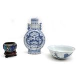 A group of three Chinese items, comprising a blue and white moon flask vase, with twin handles, a