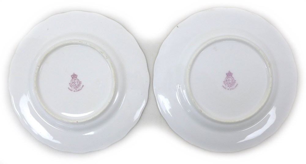 A pair of Royal Worcester plates, painted with fruit to a mossy ground, dated 1926, puce factory - Image 6 of 6