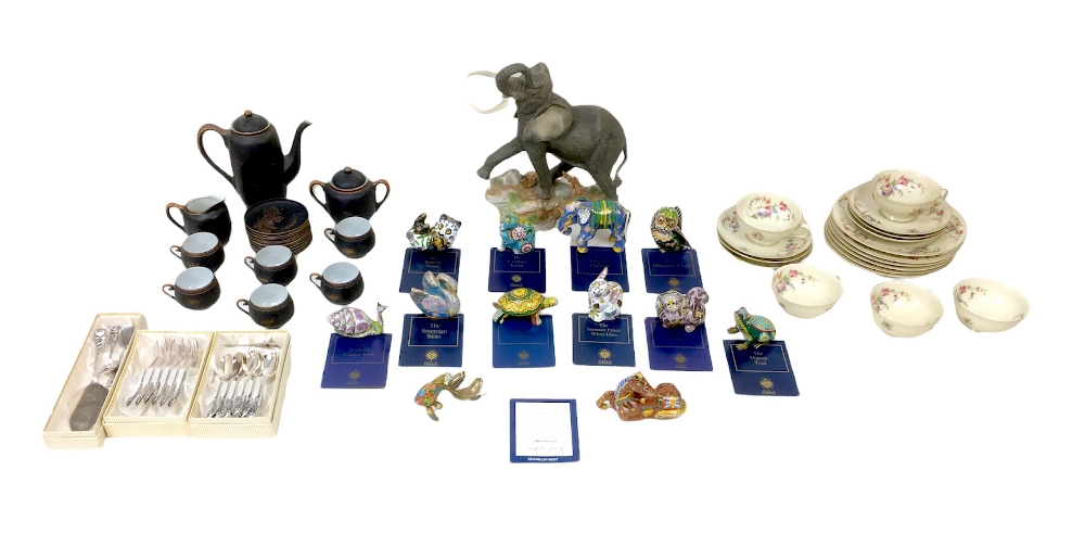 A collection of Franklin Mint ornaments and assorted table wares, comprising twelve Franklin Mint