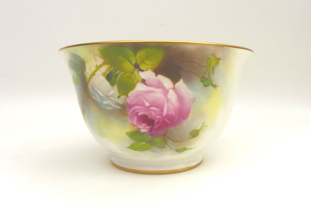 A Royal Worcester bowl, hand painted with pink roses to bowl interior and exterior, signed 'M. - Image 3 of 7