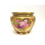 A Royal Worcester quarter lobed small jardiniere, circa 1900s, with painted panels of roses,