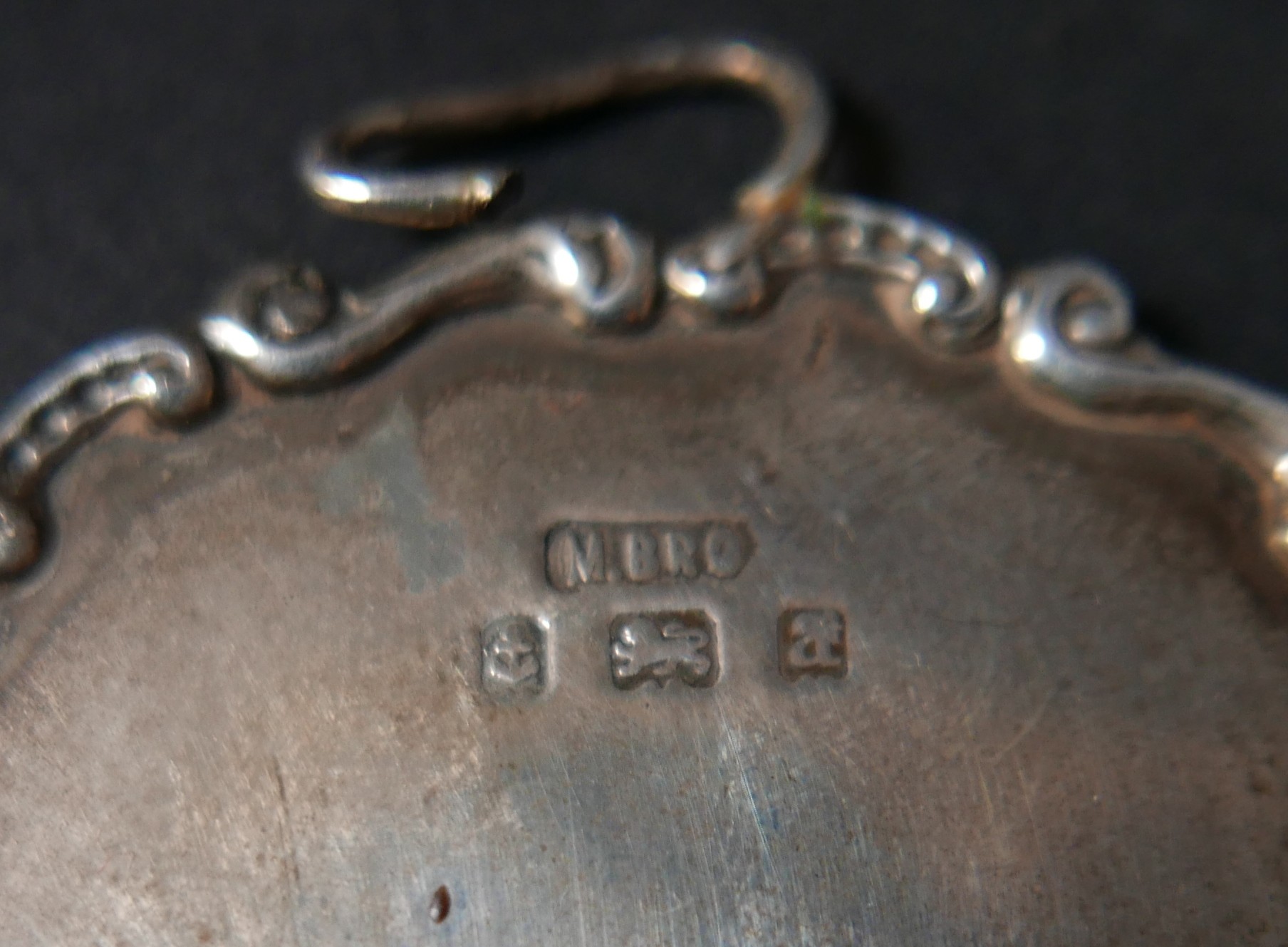 A late Victorian novelty silver hanging wall pocket, in the form of a slipper, with embossed - Image 3 of 6