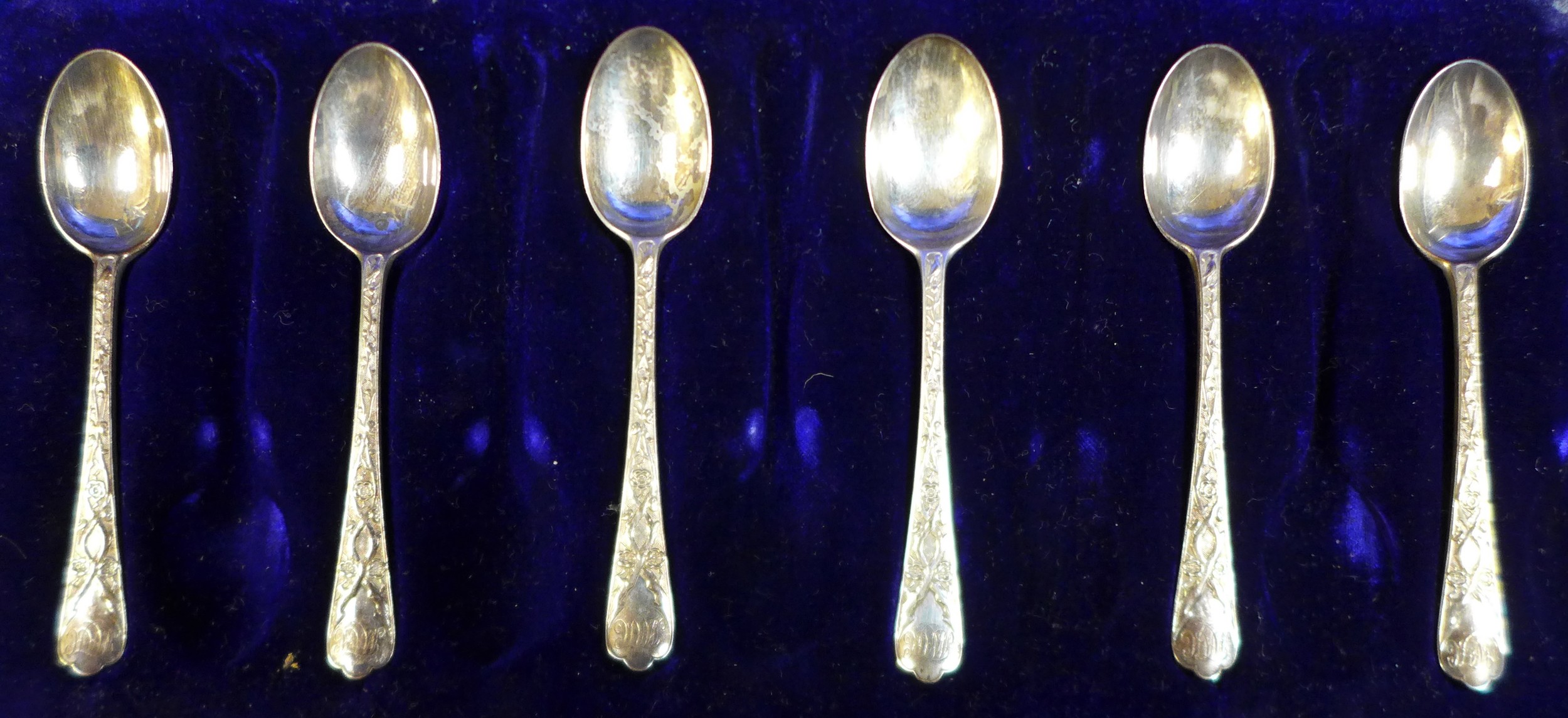 A collection of Georgian and later silver, comprising a Georgian Irish silver table spoon with - Image 2 of 10