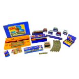 A collection of Hornby Dublo and Airfix railway models, most with original boxes. (q)