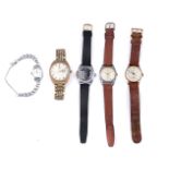 A SMITHS DE LUXE 9CT GOLD CASED GENTLEMAN'S WRISTWATCH AND FOUR FURTHER WRISTWATCHES (5)