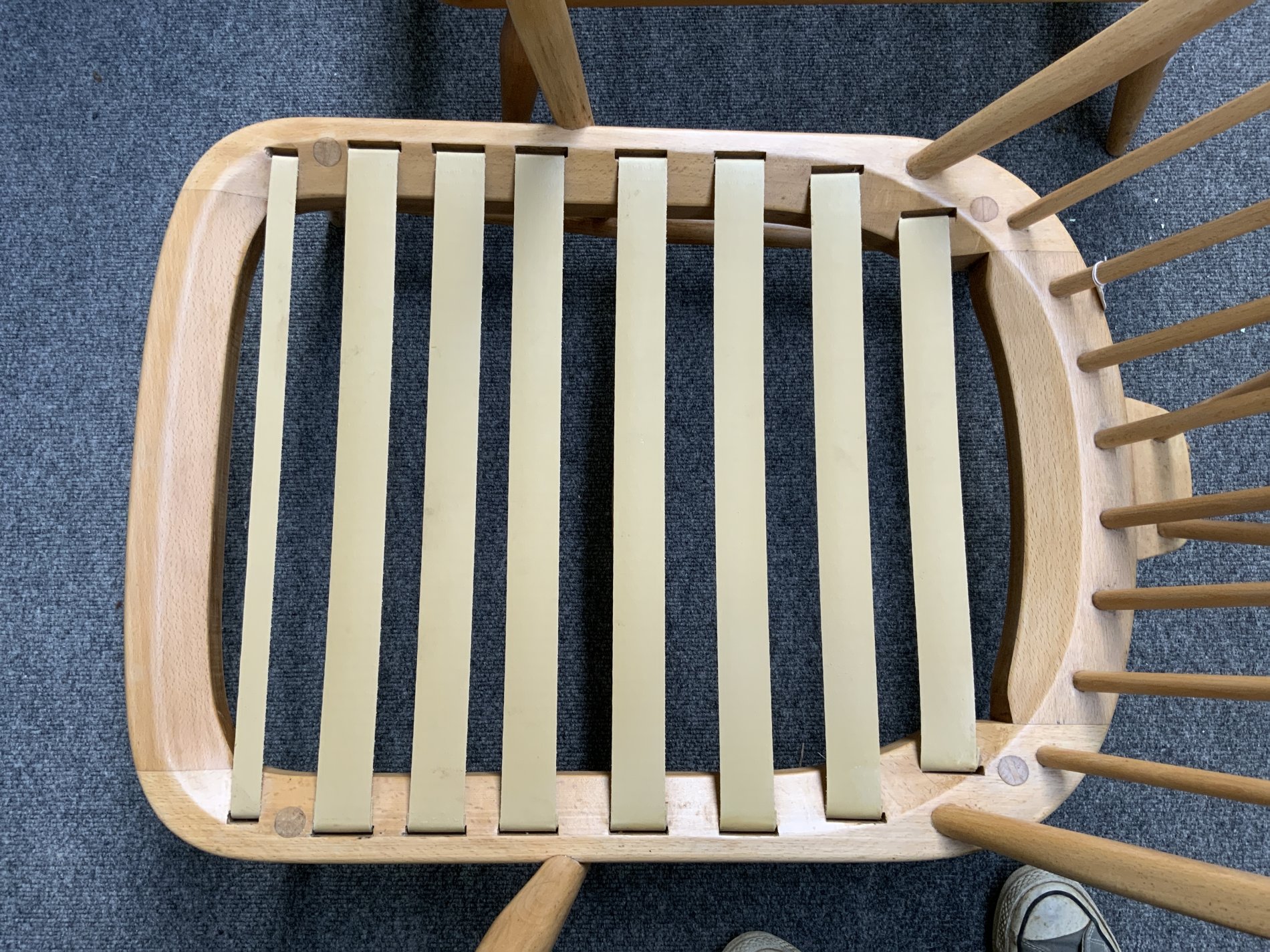 ERCOL; A BEECH STICK BACK OPEN ARM EASY CHAIR (2) - Image 3 of 6