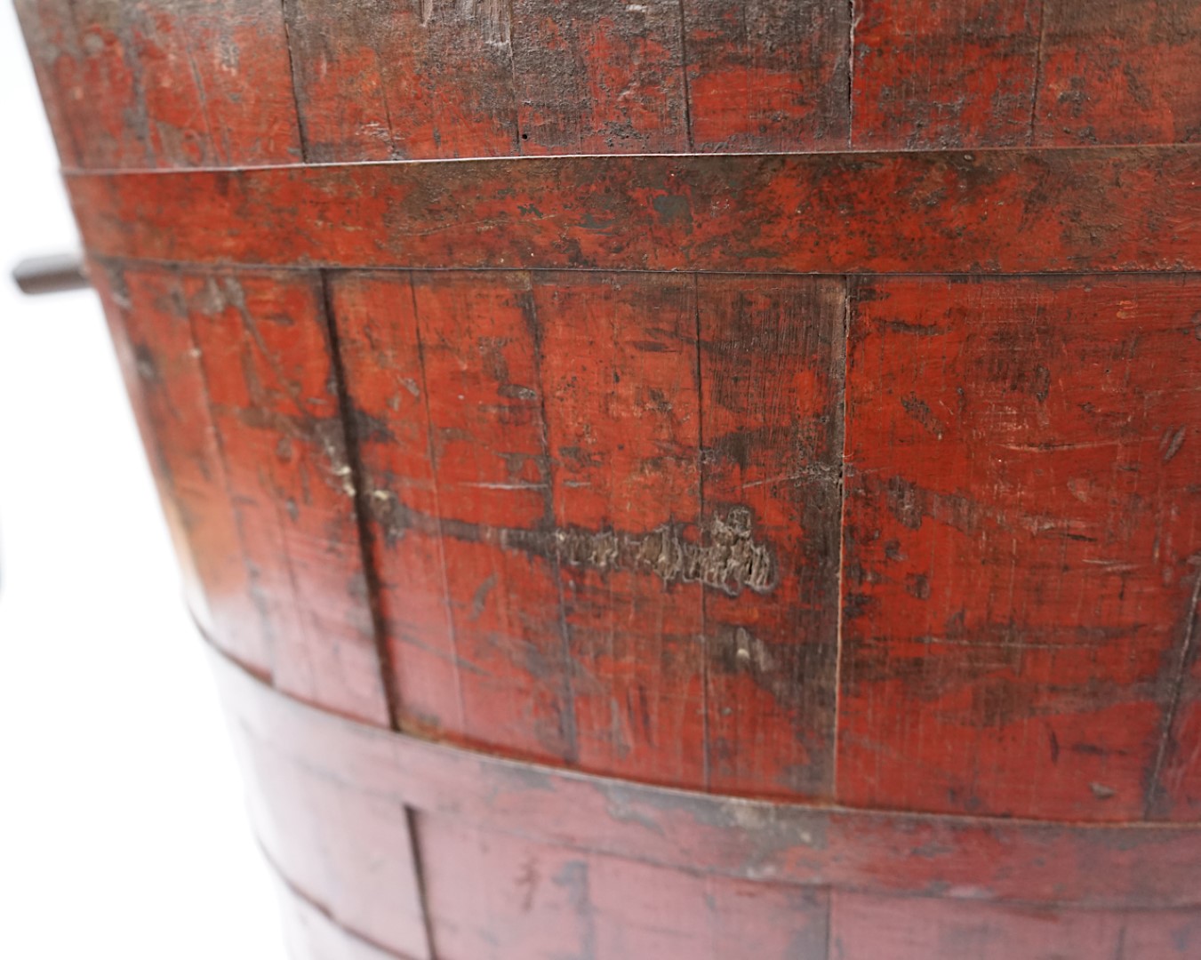A FRENCH PAINTED STAVED WINE TREADING BASKET OR BUCKET - Image 9 of 11