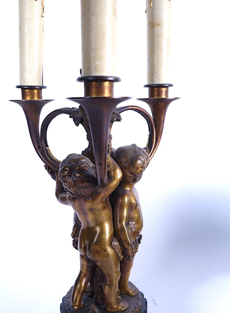 A FRENCH GILT-BRONZE MOUNTED VERDE-ANTICO MARBLE TABLE LAMP - Image 9 of 11