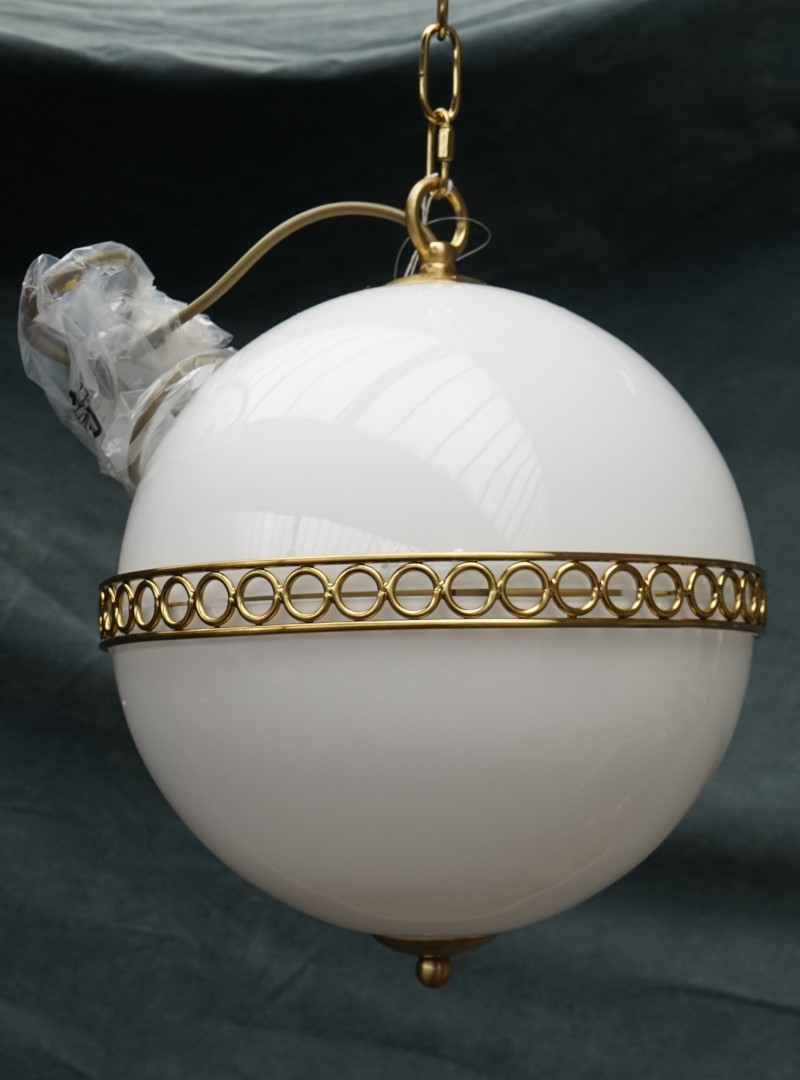 A GROUP OF FIVE OPALINE AND BRASS LACQUERED GLOBE HANGING LIGHTS (5) - Image 3 of 3