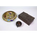 ASIAN COLLECTABLES COMPRISING A CLOISONNÉ BOWL, A BRONZE BOX WITH EMBOSSED DRAGON DECORATION...